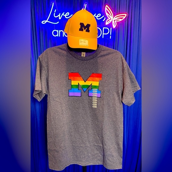 🐺 M: University of Michigan “M” Block UofM Go Blue Pride Rainbow, NWT 🐺 - Picture 1 of 3
